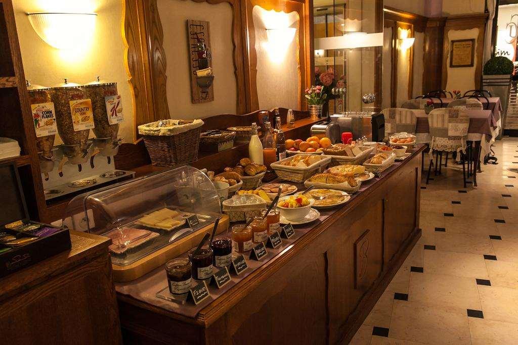 Brit Hotel Bristol Montbeliard Centre Restaurante foto