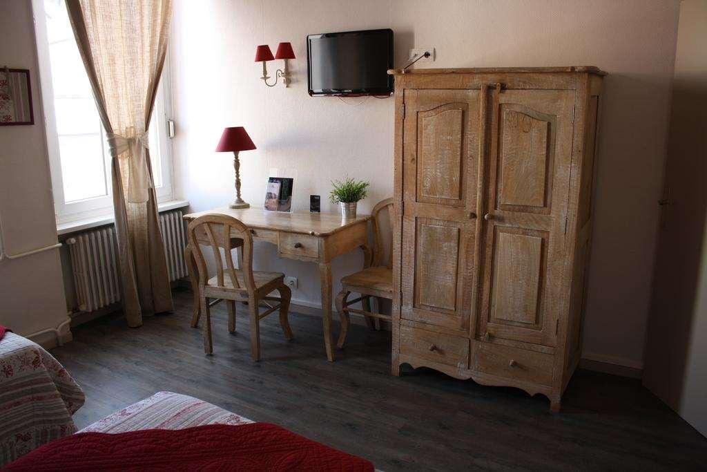 Brit Hotel Bristol Montbeliard Centre Quarto foto